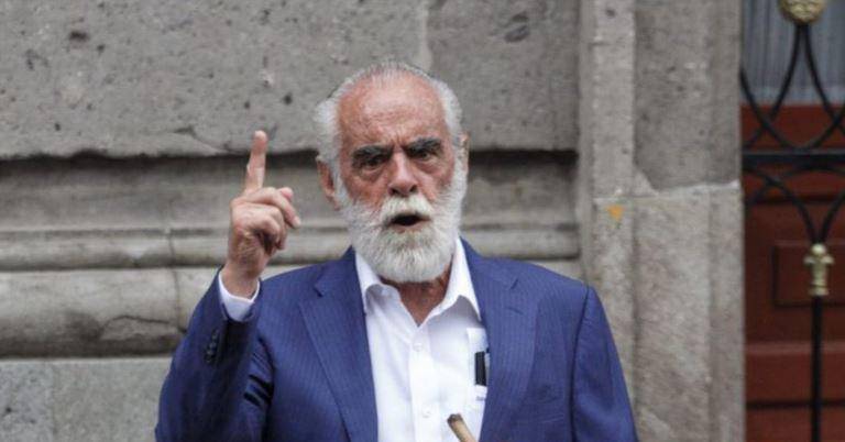 Diego Fernández de Cevallos denuncia a AMLO ante la FGR; lo llama ‘corrupto depredador’