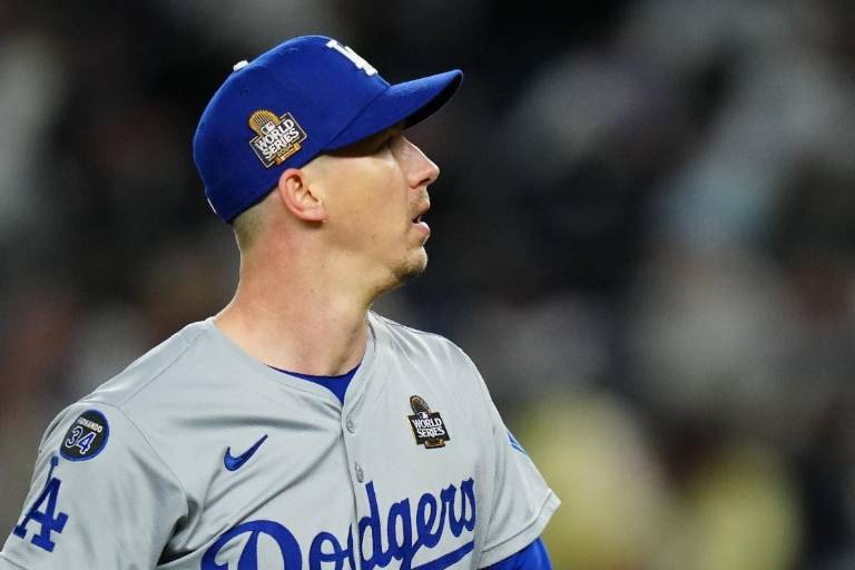 Buehler iguala a Sandy Koufax en los anales de los Dodgers