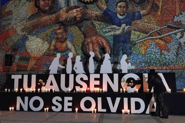 Plasman nombres de víctimas de crisis de violencia en el memorial ‘Tu ausencia no se olvida’, en Culiacán