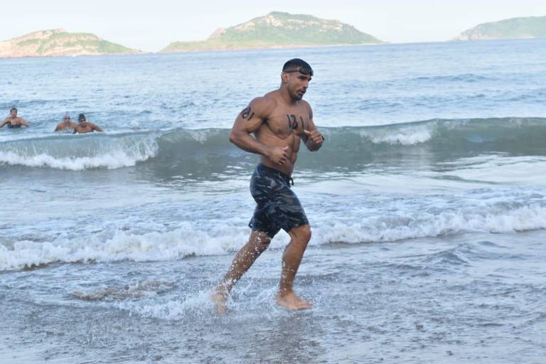 Conquista Mercado Fong penúltima Puntuable de Natación