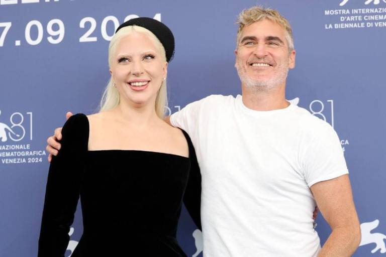 Presentan Lady Gaga y Joaquín Phoenix el filme ‘Joker: Folie à deux’