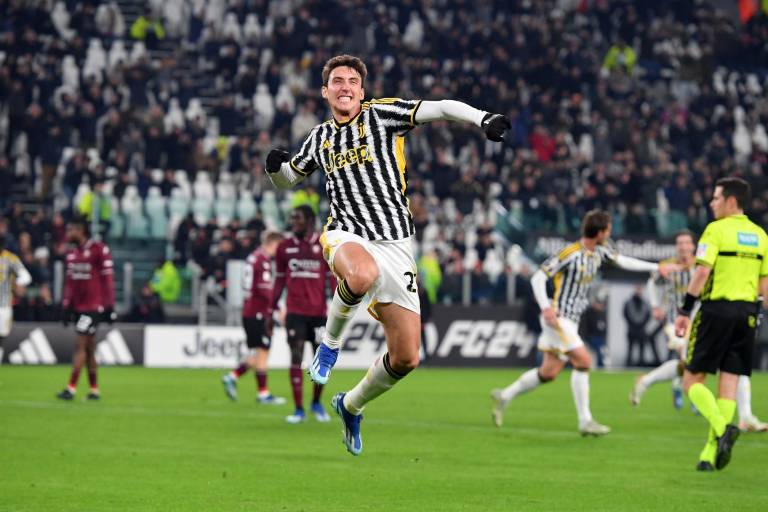 La Juventus golea al Salernitana que jugó sin Ochoa