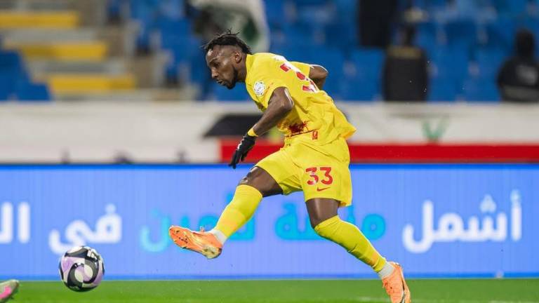 Julián Quiñones llega a 16 goles.