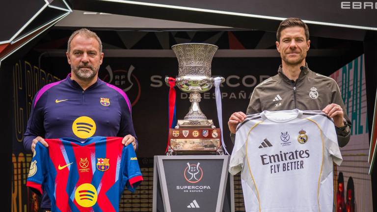 Hansi Flick y Xabi Alonso son cautelosos previo a la final.