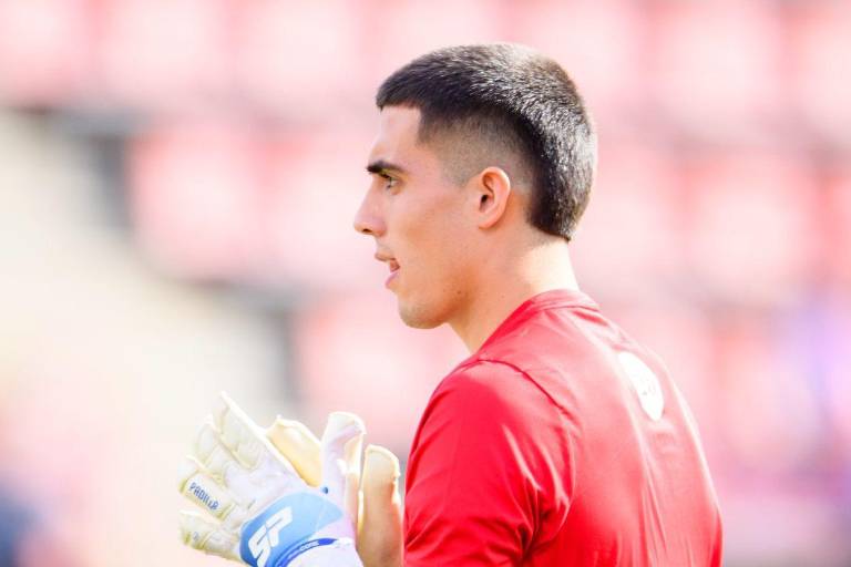 Álex Padilla recibe tres juegos de sanción tras polémico duelo ante Betis