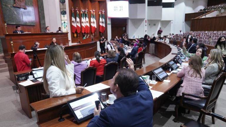 Sesión del Congreso del Estado donde votaron sobre la resolución del Tribunal Electoral.
