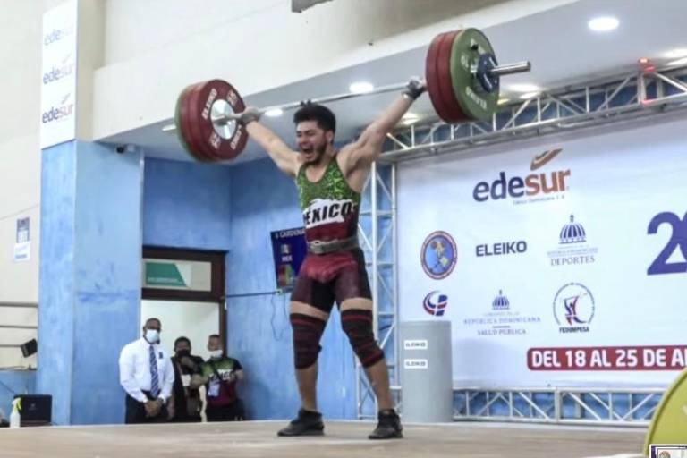 Jorge Adán Cárdenas mejora sus marcas nacionales rumbo a París 2024