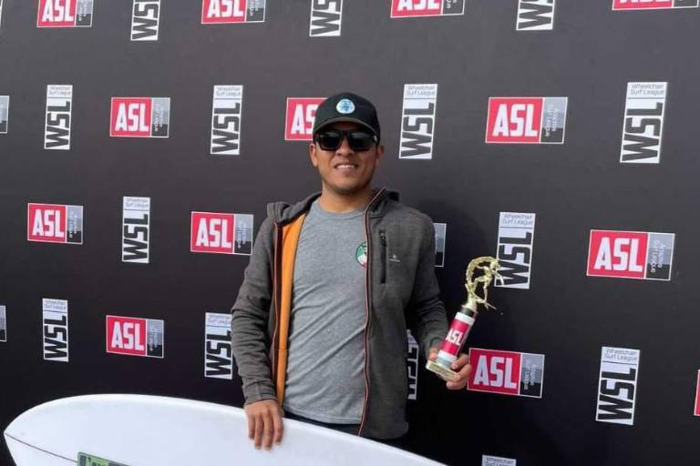 Mazatleco Martín Díaz conquista plata en el Torneo de Surf Pro Adaptive Surfing League 2021