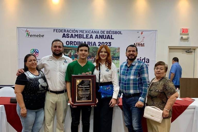 Culichi Ezequiel Rivera es nombrado Jugador Infantil del 2022 por la Femebe