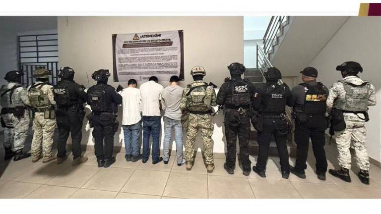 Los adolescentes habían brincado la barda para fugarse.