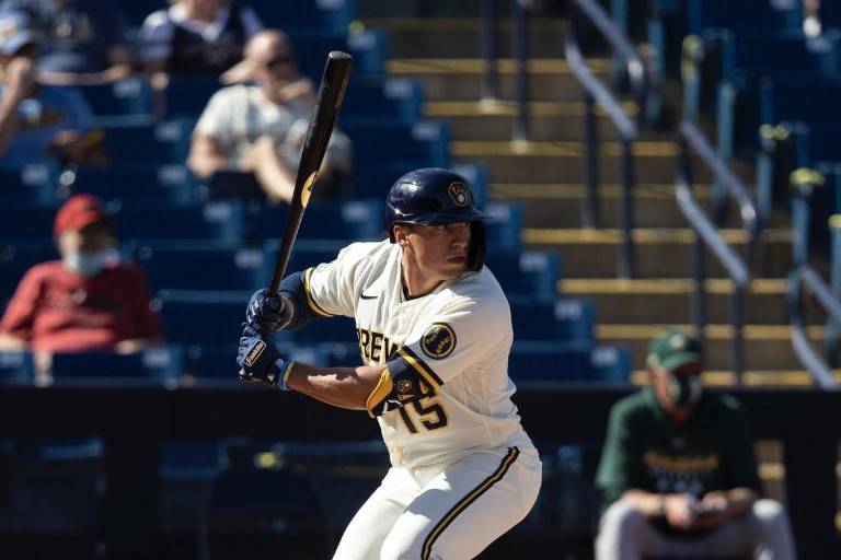 Cerveceros hunden a Marlins en extrainnings