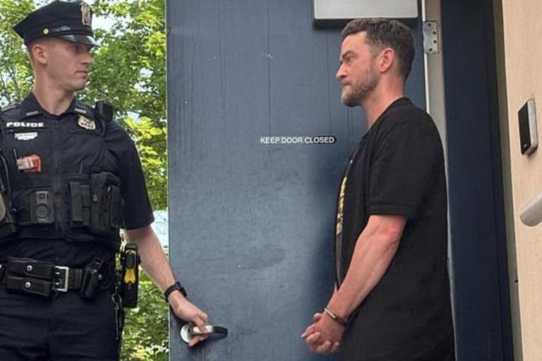 Arrestan a Justin Timberlake por conducir ebrio