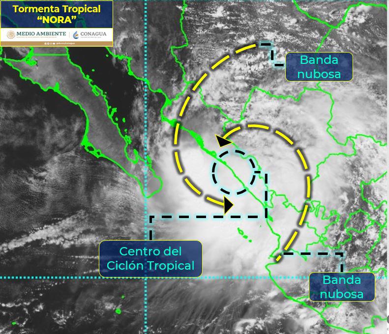 $!La tormenta Nora se ubica a 55 kilómetros de Altata, ¿qué más le espera a Sinaloa?