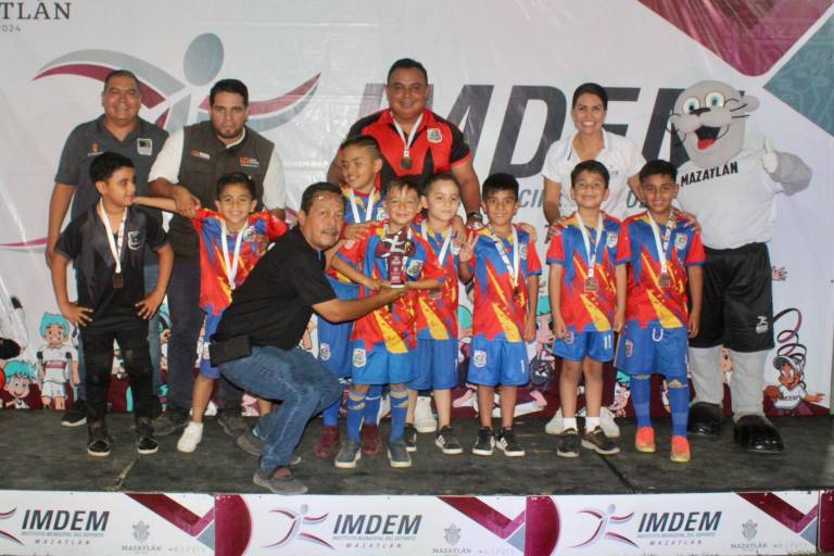 Cierra con broche de oro temporada 2022-2023 de Liga Imdem de Futbol