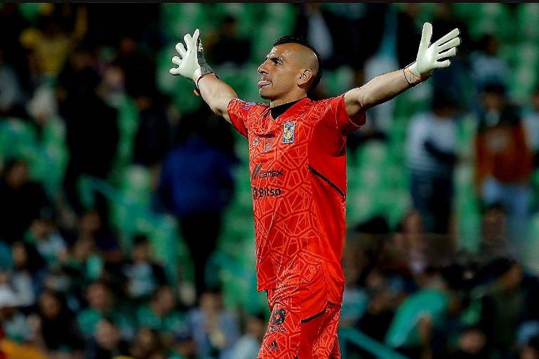 ‘A mí me llevan detenido’: Nahuel Guzmán ironiza tras gestos obscenos de integrante del América