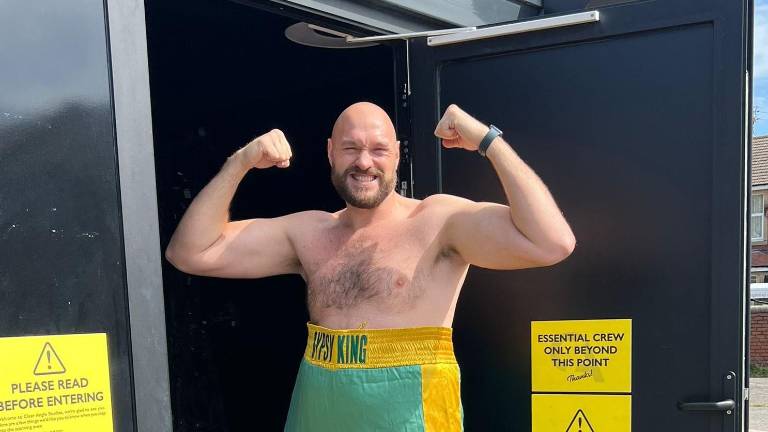 Tyson Fury reaparece en un entrenamiento.