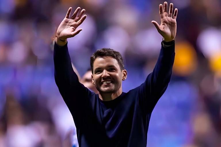 Nicolás Larcamón dirigirá al Cruzeiro de Brasil