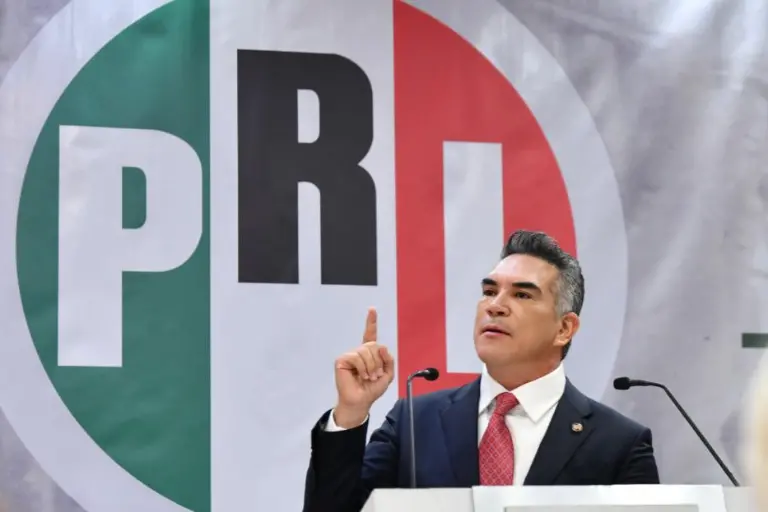 El PRI afirmó que su salida de la Internacional Socialista responde a discrepancias con la dirigencia encabezada por Pedro Sánchez.