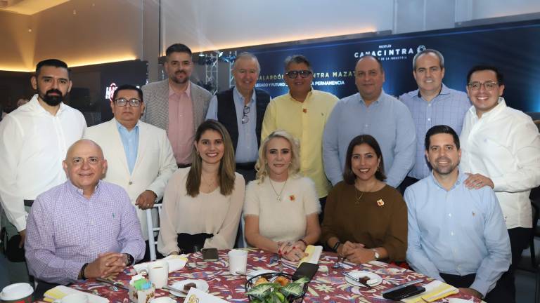Canacintra Mazatlán celebra 80 años de impulso industrial con desayuno conmemorativo