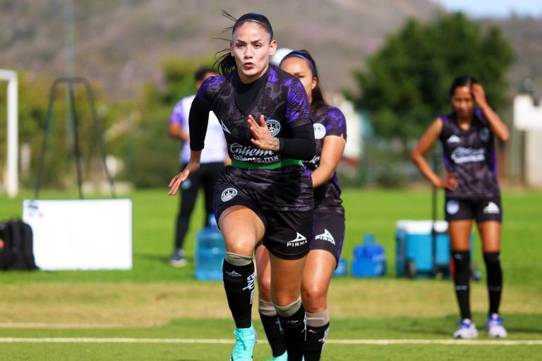 Mazatlán Femenil recibe a Chivas en el puerto