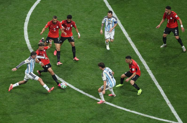 $!Sufrida y feroz voltereta de Argentina; le ganó 3-2 a Egipto y sigue con el sueño del bicampeonato