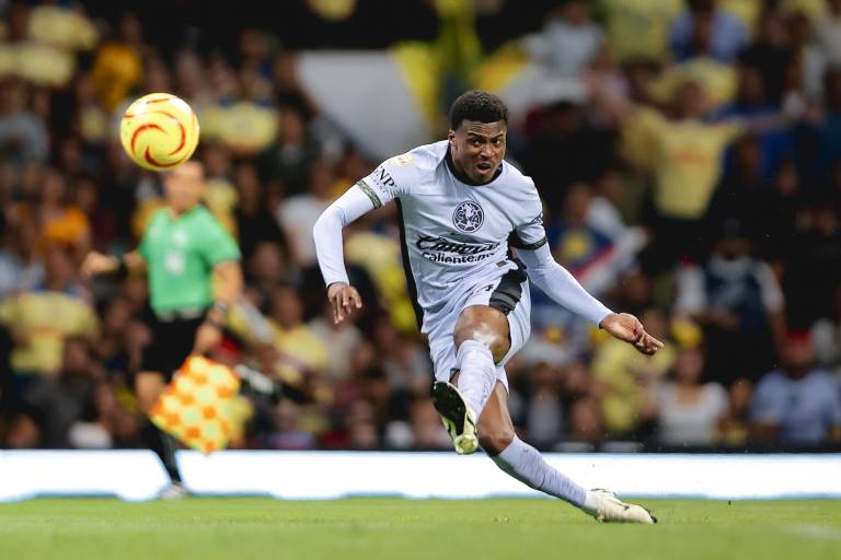 Las Águilas vuelan al liderato con triunfo ante Tigres