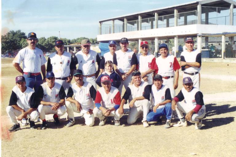 Gilberto Cárdenas Álvarez, una vida dedicada a la familia y al beisbol