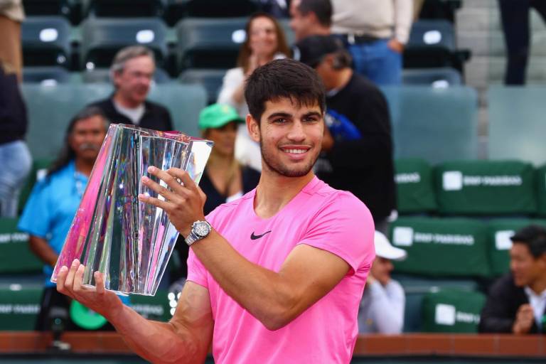 Alcaraz es campeón en Indian Wells y vuelve al número 1 del mundo