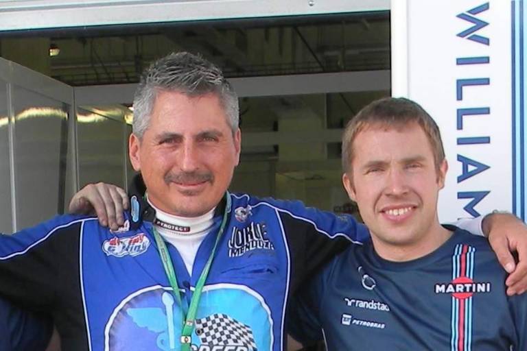 Piloto Jorge Mendoza explica la clave del triunfo de Checo Pérez