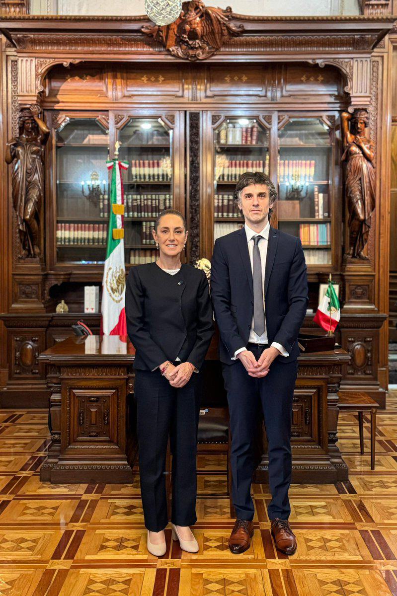 $!Congreso de Perú busca declarar persona non grata a Sheinbaum tras apoyar al expresidente Pedro Castillo