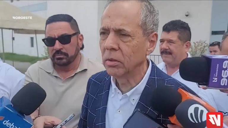Vargas Landeros, en este caso, es acusado por ejercicio indebido del servicio público y por desempeño irregular de la función pública.