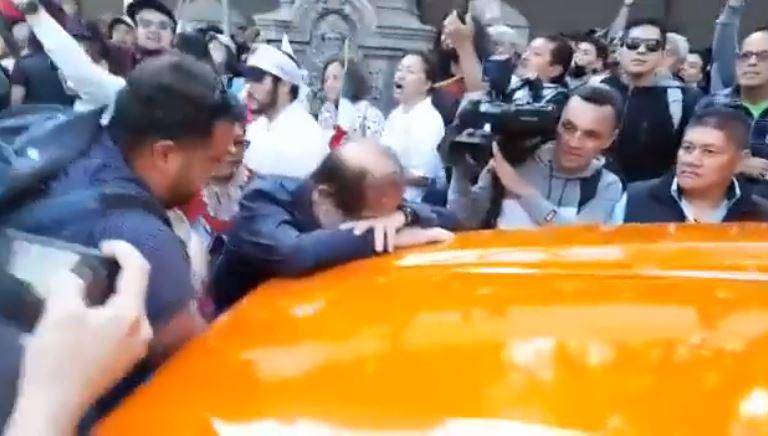 Sufre Epigmenio Ibarra desvarío durante la marcha en apoyo a Andrés Manuel López Obrador