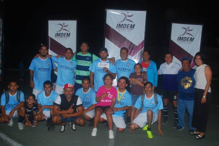 Taquería Jaciel es el nuevo campeón del Torneo de Futbol 7 Casa Hogar