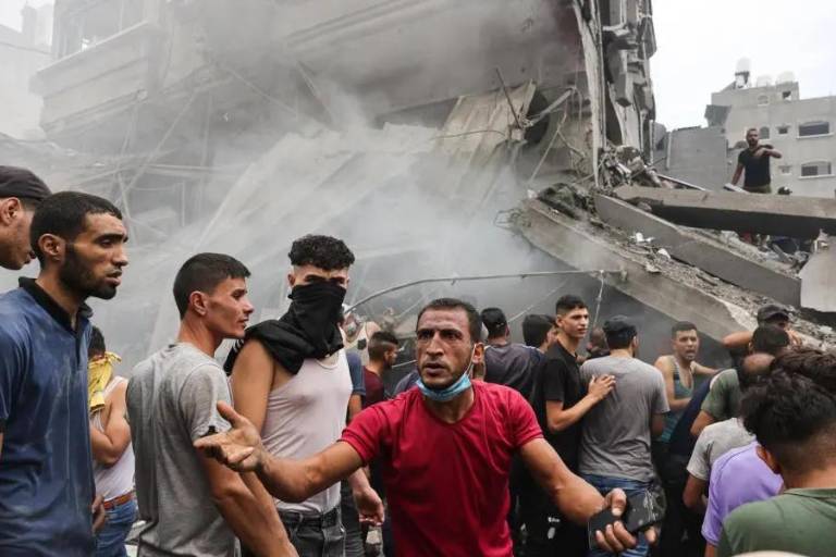 Israel ataca otra escuela de la ONU, dejando niños muertos y heridos