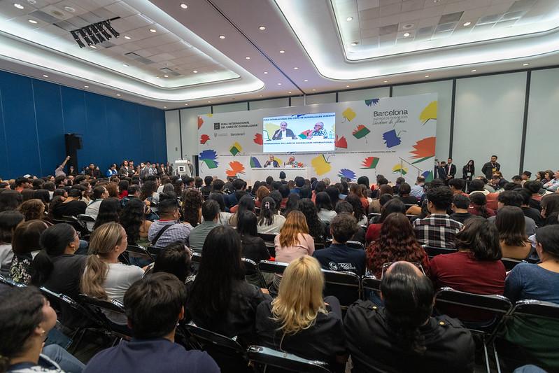 $!‘Es un tiempo de miedos, pero también de esperanza’: Serrat