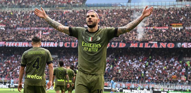 Milán vence a la Lazio y sueña con puestos de Champions