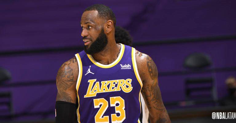 LeBron responde a las criticas