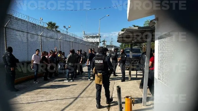 $!Permiten ingreso de familiares al Penal El Castillo en Mazatlán