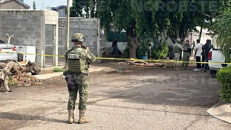 $!Asesinan a tres personas dentro de una vivienda en Urbi Villa del Sol, Culiacán
