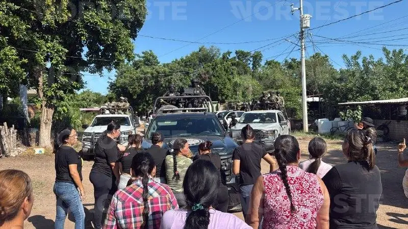 $!Denuncian abusos de Marina y SSPC durante operativo en Laguna Colorada, Culiacán