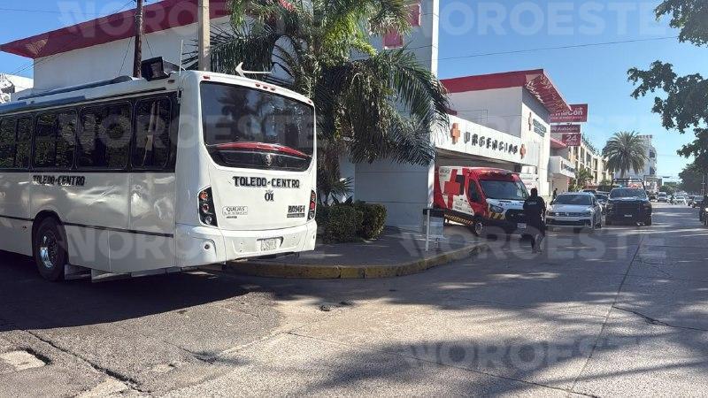 $!Atacan a balazos camión urbano de la ruta Toledo en Culiacán; hay un herido