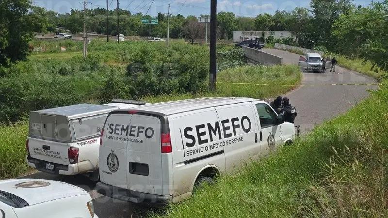 $!Asesinan a balazos a marisquero en la curva de San Pedro, Navolato