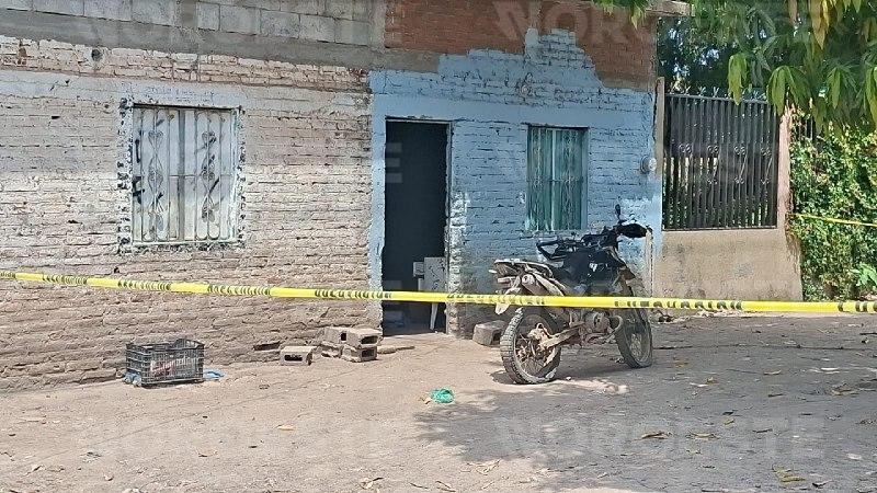 $!Encuentran asesinado a un hombre en El Walamo, al sur de Mazatlán; estaba degollado y con disparos
