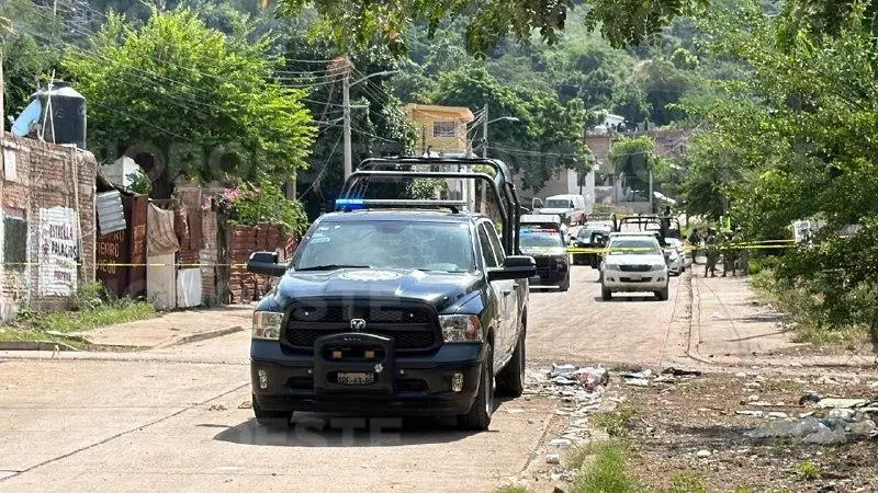 $!Asesinan a mujer a balazos en la colonia Lomas del Ébano en Mazatlán