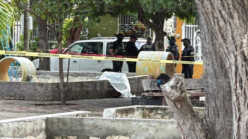 $!Matan a un hombre en parque de Villa Galaxia, en Mazatlán; un menor resulta herido como víctima colateral