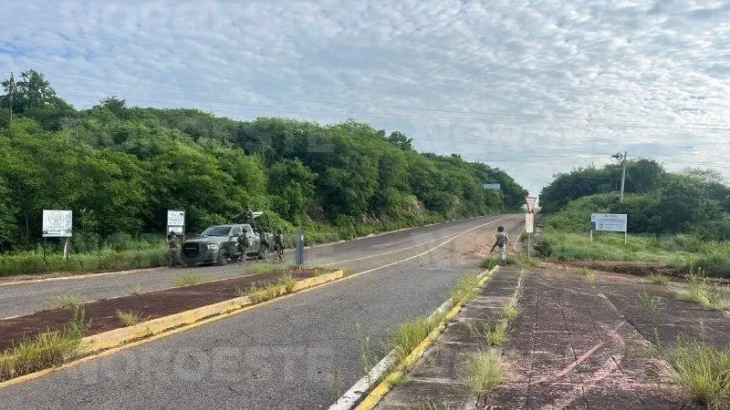 $!Ataque a agentes de la SSPC desata operativo en Jesús María, Culiacán; detienen a cuatro