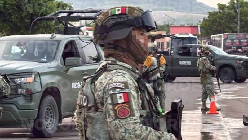 $!Mazatlán: Ataque armado en Pradera Dorada IV desata persecución; Ejército detiene a dos hombres