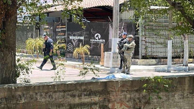 $!Ataque armado deja un hombre muerto en Las Quintas, en Culiacán