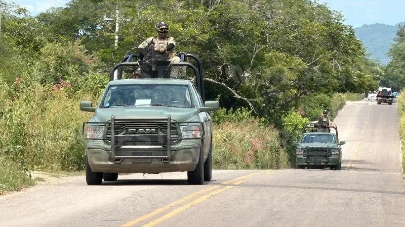 $!Despliegan operativo militar en poblados del sur de Mazatlán; trasciende captura de líder criminal