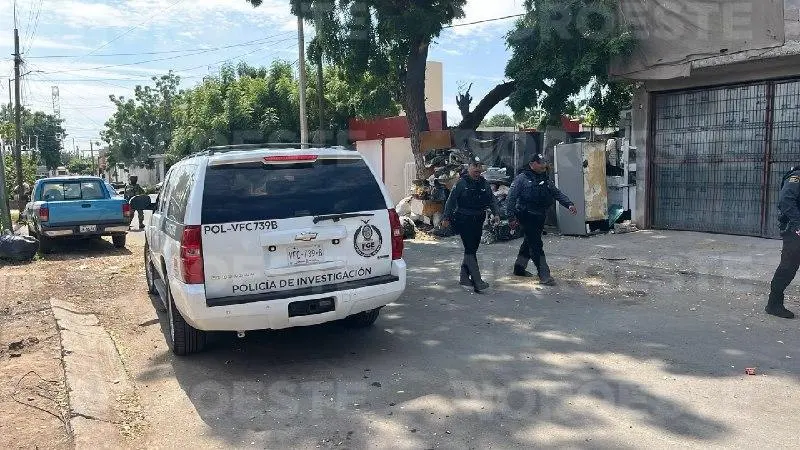 $!Asesinan a balazos a un hombre dentro de una vivienda en la colonia Chulavista, en Culiacán